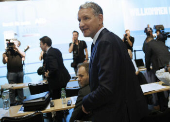 Björn Höcke: "Diese EU muss sterben, damit das wahre Europa leben kann"