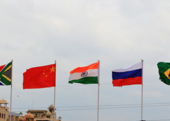 Dollar-Krach? Pläne für gemeinsame BRICS-Währung beunruhigen westliche Experten