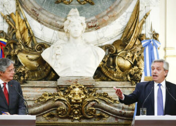 Ecuador und Argentinien nehmen diplomatische Beziehungen wieder auf