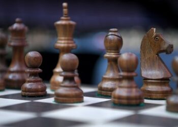 Keine Ausreise zur WM – Legendärer Großmeister Iwantschuk darf Ukraine nicht verlassen