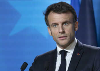 Medien: Macron ändert seine Position zur NATO-Erweiterung und unterstützt Mitgliedschaft der Ukraine