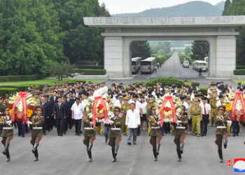 Nach pandemiebedingter Isolation: Nordkorea lädt China und Russland zu Militärparade ein