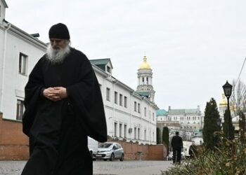 Ukraine: Behörden fordern von Mönchen Verlassen des Kiewer Höhlenklosters bis Montag