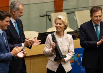 Westliches Establishment zeichnet sich selbst für Verdienste um "Weltfrieden und Freiheit" aus