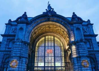 "Allahu Akbar": Glasflaschen-Angriff am Nürnberger Hauptbahnhof