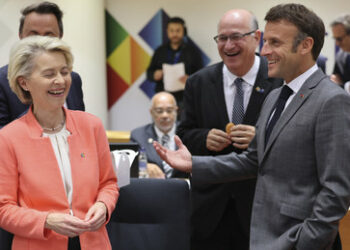 "Europäische Souveränität" – Macron bremst von der Leyen aus