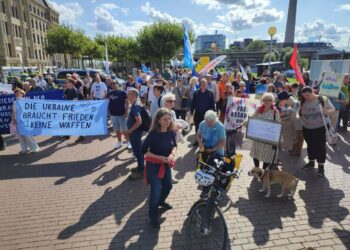 Andrej Hunko auf Friedenskundgebung: Es gibt eine größere Welt jenseits der NATO