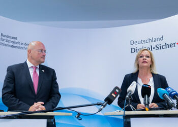 Arne Schönbohm: Nach dem ZDF verklagt Ex-BSI-Chef nun das Innenministerium