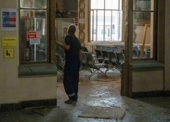 Drohnenangriff auf Kursk: Bahnhof beschädigt, fünf Verletzte