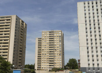 Frankreich: bis 2030 4,8 Millionen Wohnungen in Gefahr – wegen "Klima"