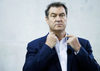 Gerichtsurteil: Markus Söder darf "Södolf" und "Corona-Autokrat" genannt werden