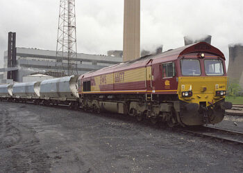 Großbritannien: Strom zu teuer – Züge sollen wieder mit Diesel- statt Elektrolokomotiven fahren