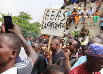 In Afrika zeichnet sich das Ende der "Zivilisation" der europäischen Mörder und Plünderer ab