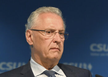 Lagebericht "Hasskriminalität": Angabe von Migrationshintergrund wäre "diskriminierend"