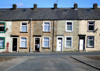 Medienbericht: Millionen britischer Familien nutzen Kredite, um grundlegende Rechnungen zu bezahlen