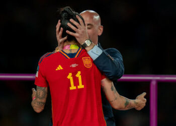 Nach Kuss-Eklat bei WM: Mutter des Verbandspräsidenten kündigt Hungerstreik an