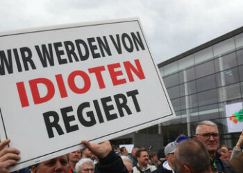Publizist Tichy bei Brandenburg Live: "Dieses Land löst sich in Regellosigkeit auf"