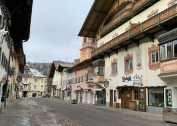 Rechtswidrige "Sternstunde der Demokratie": Kreistag Garmisch lehnt AfD-Nachrücker ab