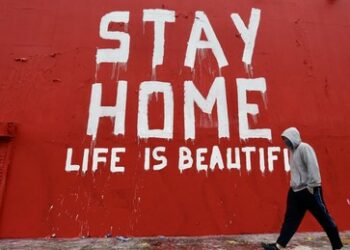 Rückkehr der Corona-Maßnahmen: Masken und tägliche Tests bei Filmproduzent Lionsgate