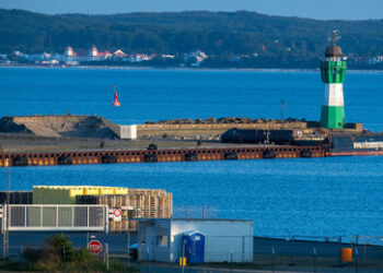 Rügen wehrt sich mit zweitem Gutachten gegen Habecks Flüssiggas-Terminal