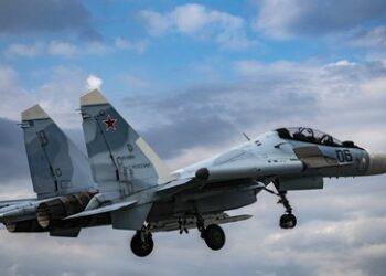 Su-30-Kapfflugzeug stürzt im Gebiet Kaliningrad ab: Beide Piloten tot