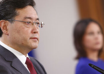 Warum Chinas Außenminister erst abtauchte und dann ersetzt wurde