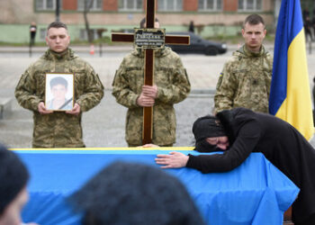 "400.000 Gefallene" ‒ Ukrainischer Mobilfunkanbieter verrät die Zahl der getöteten Soldaten