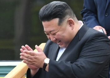 Basrelief, Panzerweste und Drohnen: Kim Jong-un erhält Geschenke von Russland