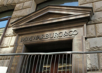 Cum-Ex-Geschäfte: Prozess gegen Ex-Warburg-Chef und Scholz-Vertrauten Olearius beginnt