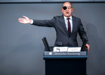 Deutschland-Pakt: Mit Vier-Punkte-Plan gegen den Abstieg des Landes