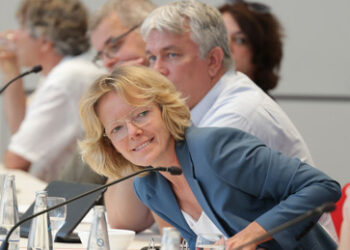 Gericht: Ex-RBB-Direktorin Lange erhält  keine 1,8 Millionen Euro "Ruhegeld"