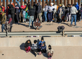 Kriminalität, Drogen und Terrorismus: Was Bidens Agenda der offenen Grenzen für die USA bedeuten