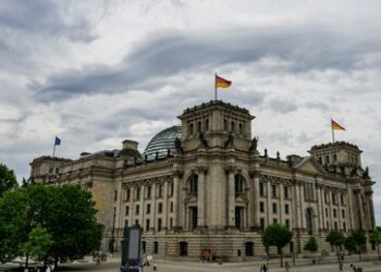 Mutmaßlicher Gründer von Terrorgruppe in Deutschland festgenommen: Staatsstreich in Syrien geplant