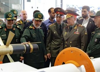 Schoigu im Iran: Zusammenarbeit zwischen Moskau und Teheran erreicht ganz neue Ebene