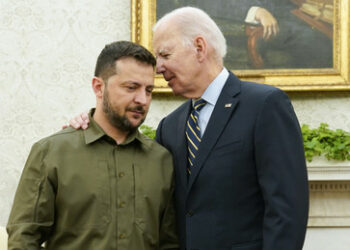 Selenskij verspricht Biden Fortsetzung der Gegenoffensive und "De-Okkupation" von Bachmut