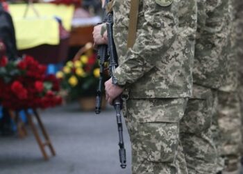 Seymour Hersh: Ukrainische Armee würde beim Befehl zum Fortsetzen der Offensive meutern