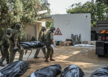 Albrecht Müller: "Unsere Medien verbreiten das Märchen von der Überraschung Israels"