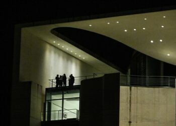 Diskussionen in der Asylpolitik: Ein Allheilmittel – Sachleistungen statt Bargeld?