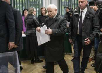 Doch kein neues Polen? PiS "bereit, jederzeit die Macht zu ergreifen"