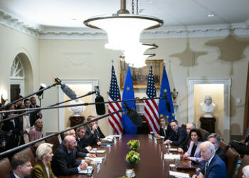 EU-US-Gipfel ohne Ergebnis: Handelskrieg flammt wieder auf