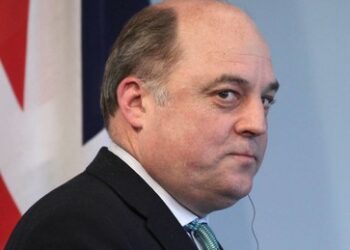 Ehemaliger britischer Verteidigungsminister: Selenskij muss die Jugend mobilisieren