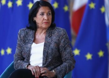 Georgien: Verfassungsgericht genehmigt Amtsenthebungsverfahren gegen Präsidentin Surabischwili