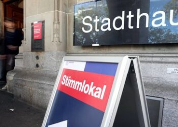 Hochrechnung bei Schweizer Nationalratswahl: SVP legt deutlich zu und gewinnt – Grüne stürzen ab