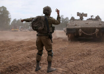 Iranischer Abgeordneter: "Der Einmarsch in den Gazastreifen stellt eine rote Linie dar"