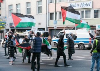 Palästina-Demonstrationen - Befürwortung des Terrors oder legitime Kritik?