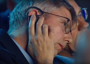 Putin kontert "junge Welt"-Chefredakteur ‒ "Würden Sie sich um die Causa Chrupalla kümmern?"