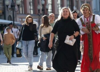 Russisches BIP wird um fast 50 Prozent wachsen – Deutschlands Wirtschaft bricht weiter zusammen