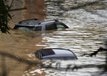 Russland: Heftiger Sturm führt im Fernen Osten zu Überschwemmungen