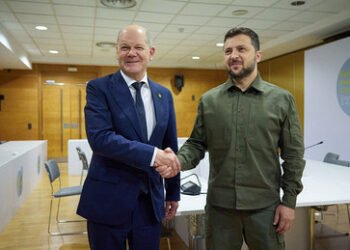 Selenskij in Alarmstimmung auf Europa-Gipfel in Granada: Ukraine-Allianz bröckelt