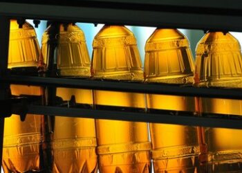 Skandal in Polen: Das Land wird mit Kunststoff aus Russland überschwemmt